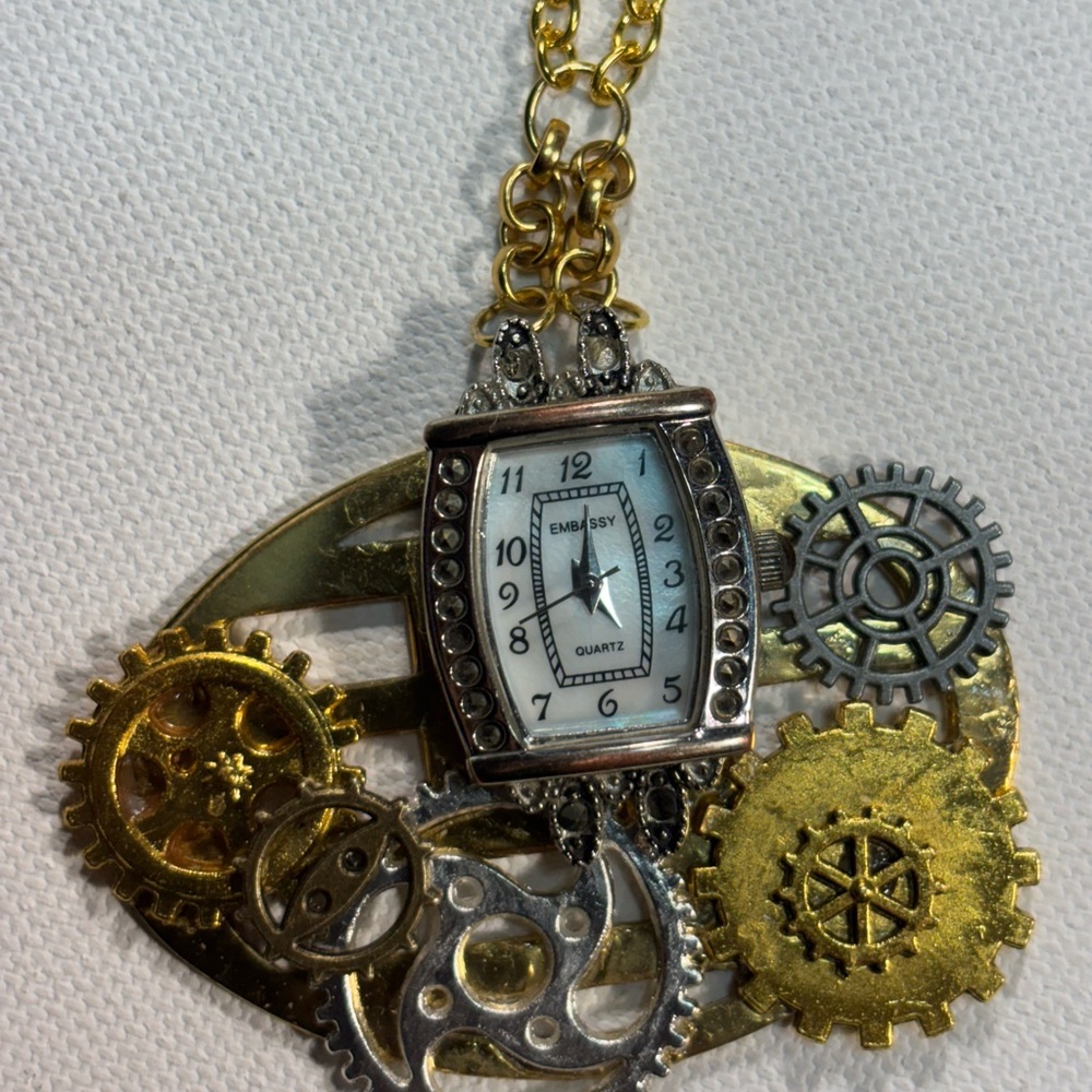 Steampunk Gear Pendant Necklace with Watch